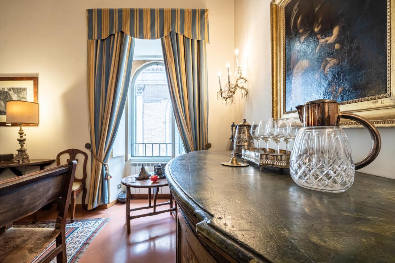 Apartment Roman Holiday For 6 By Piazza Navona *