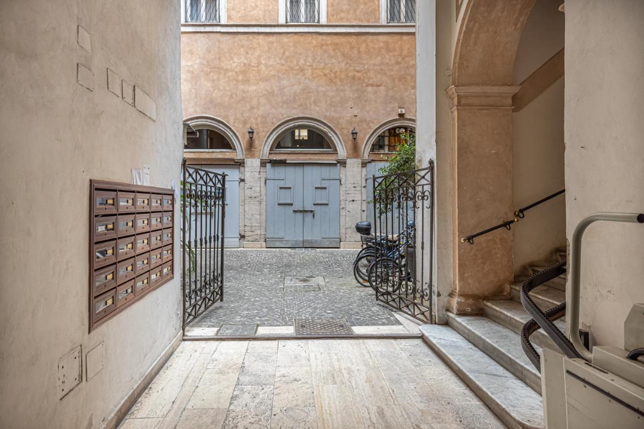 Apartment Roman Holiday For 6 By Piazza Navona