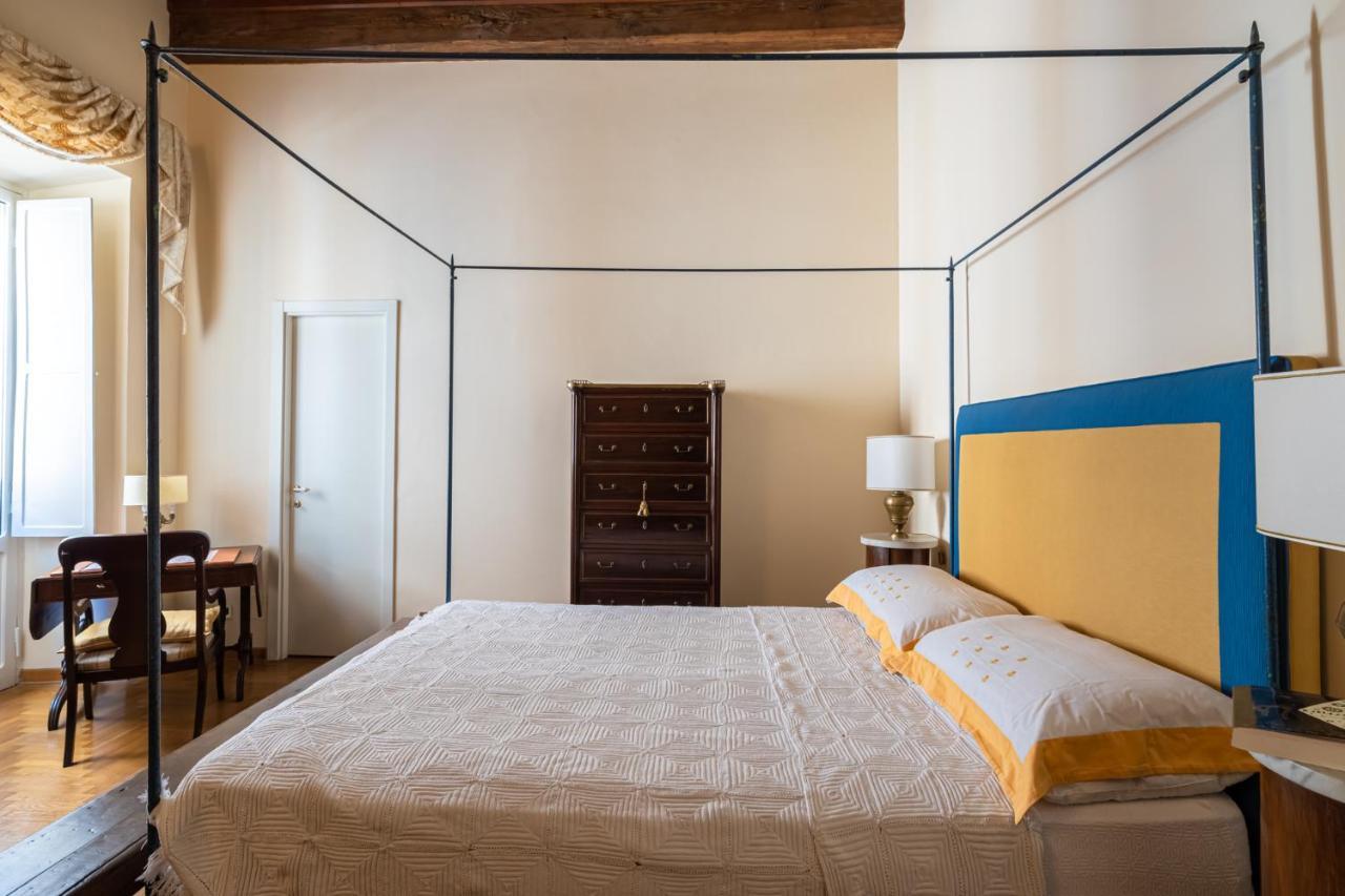 Apartment Roman Holiday For 6 By Piazza Navona *