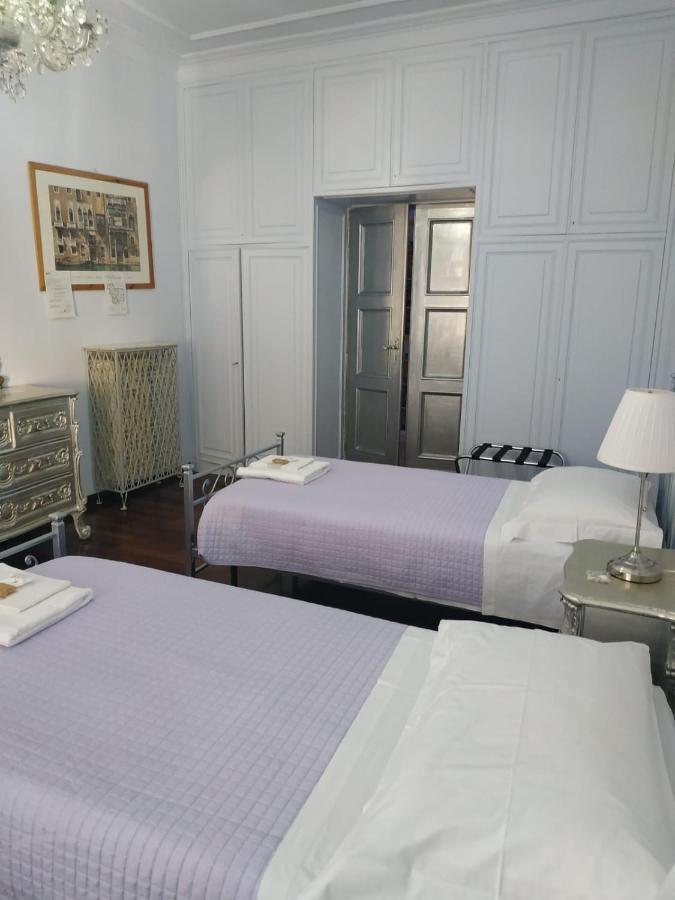 Bed & Breakfast Around The Corner Colosseo Roma