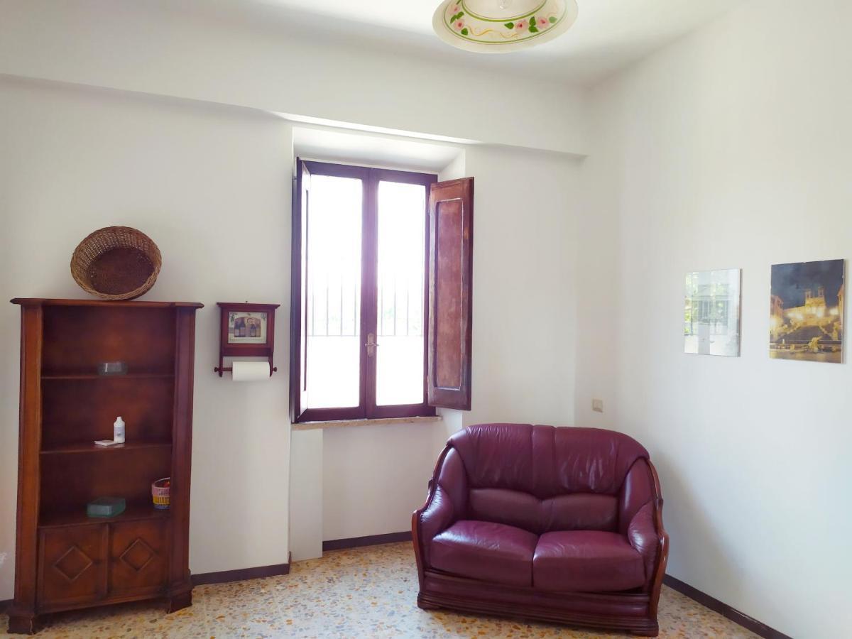 Quarto em Acomodações Particulares Valletta Fiorita Roma