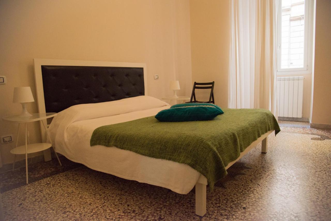 Leilighet Beautiful And Spacious Next To Termini 10 Minutes From Coliseum *