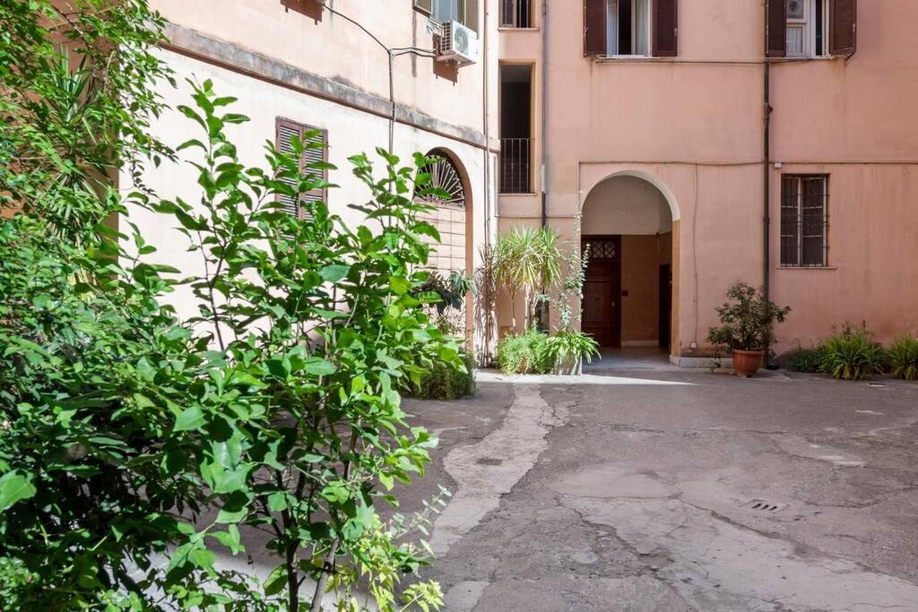 Apartamento Vlad House, Close The Colosseum Roma