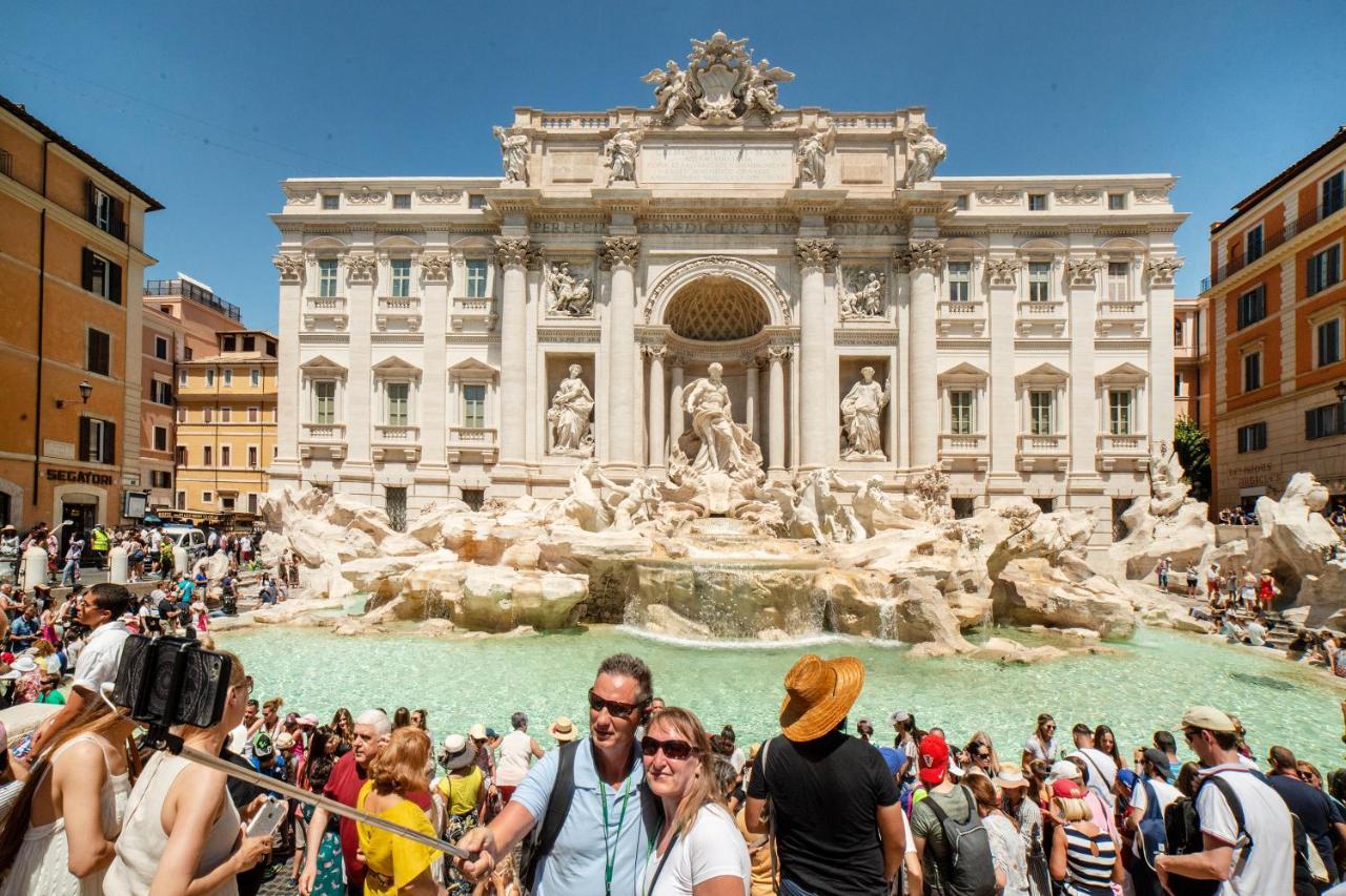 Trevi Fountain Garden