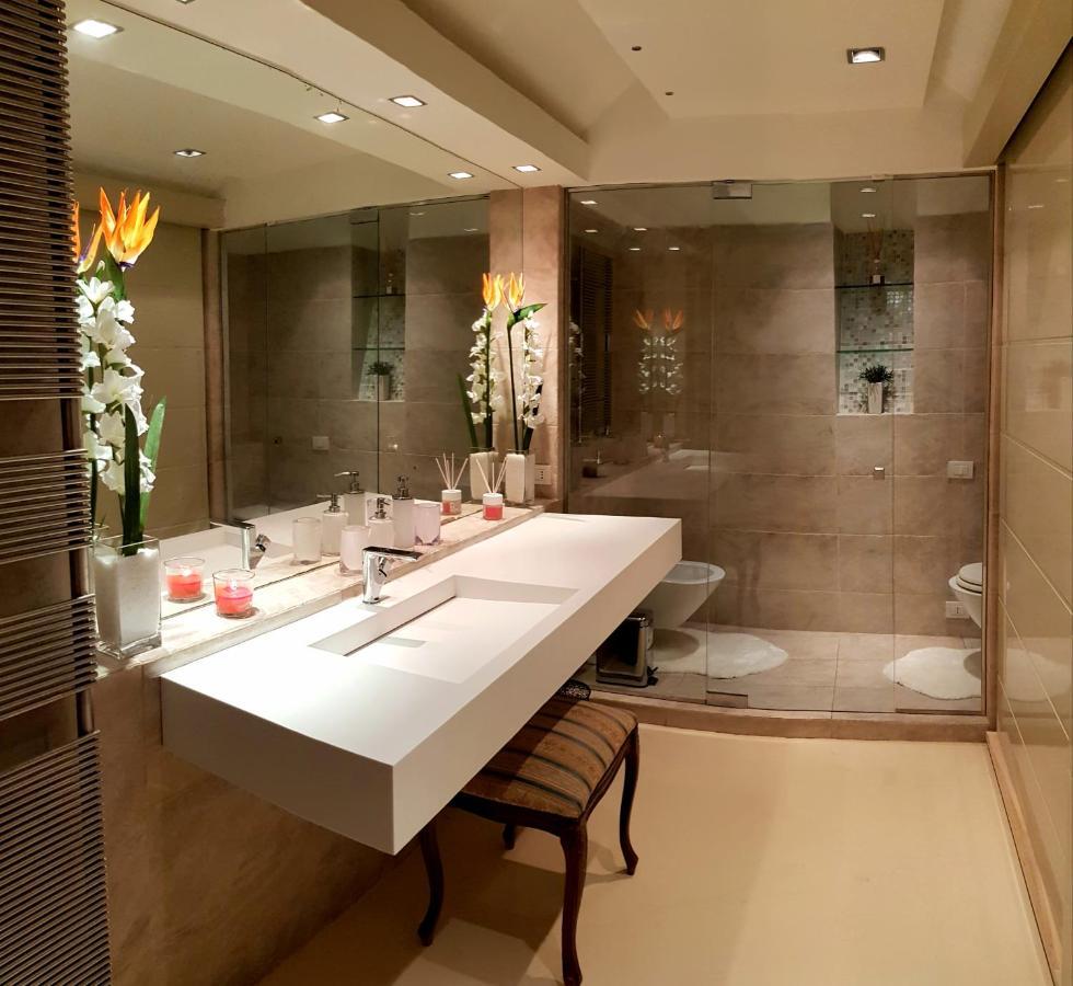 Giulia's Luxury Trevi Apartment