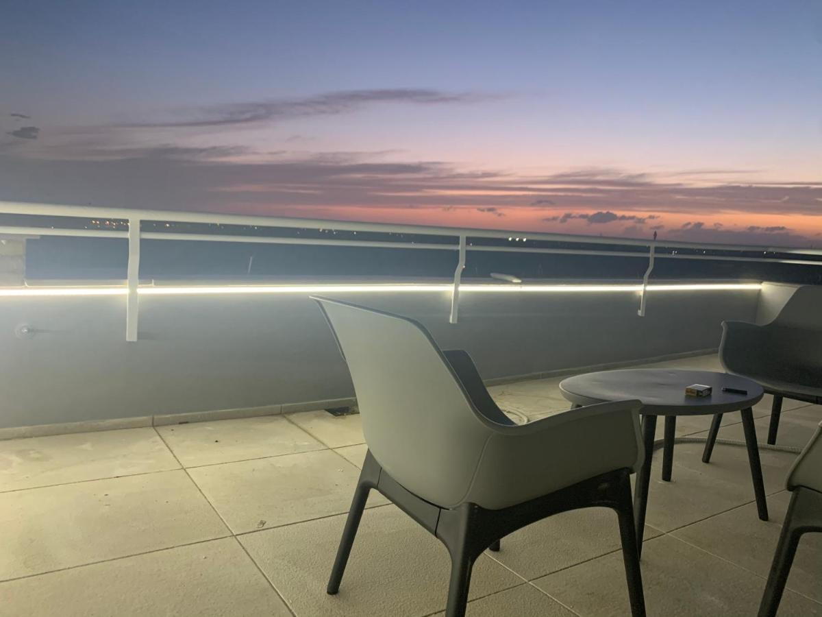 Apartamento Penthouse Aureliana Attico Con Piscina A