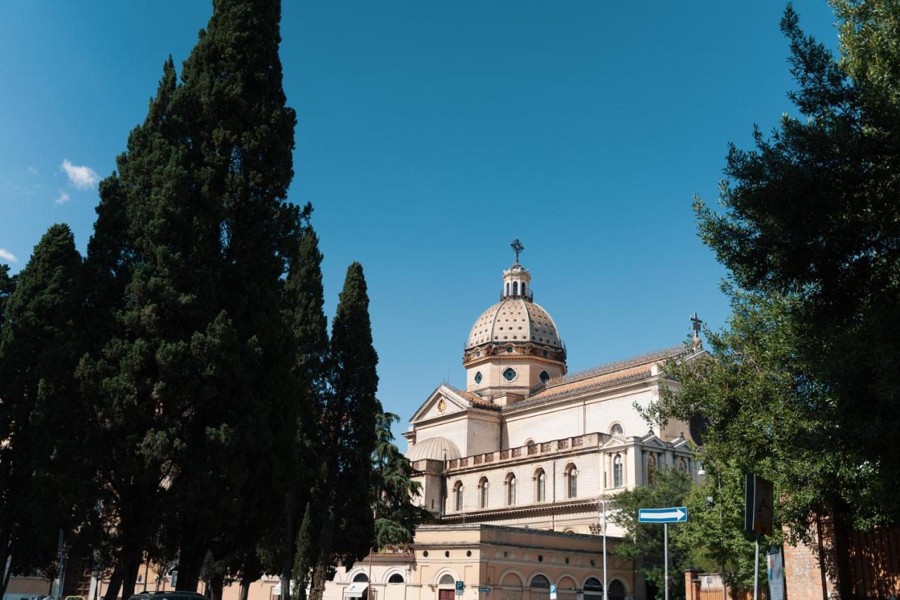 Domus Quiritum Elite, Vatican Luxury *