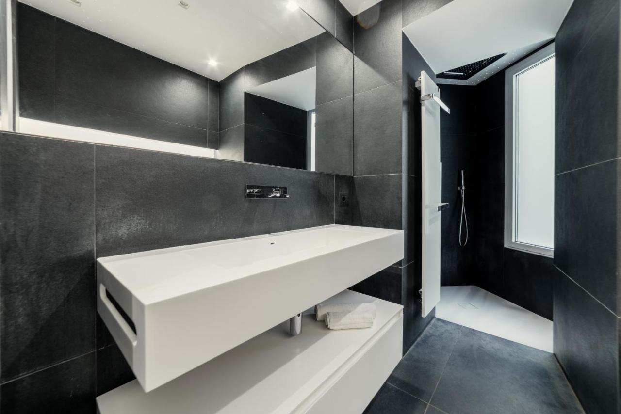 Domus Quiritum Elite, Vatican Luxury