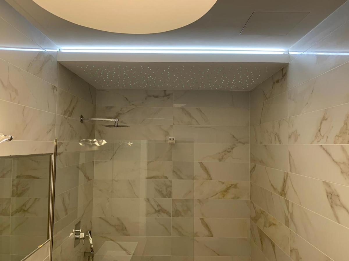 Penthouse Aureliana Attico Con Piscina A