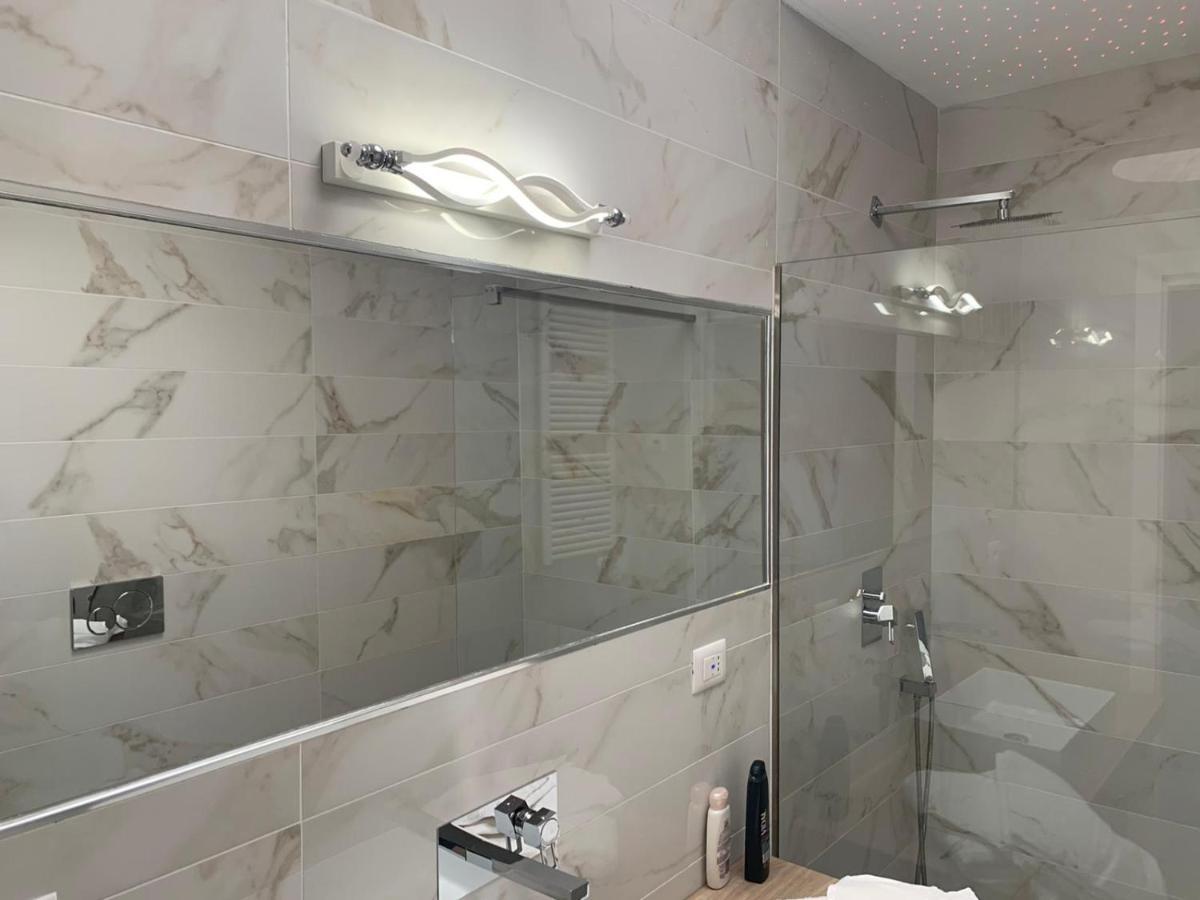 Penthouse Aureliana Attico Con Piscina A
