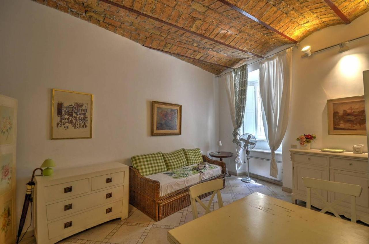 Apartment Navona Fico Rome