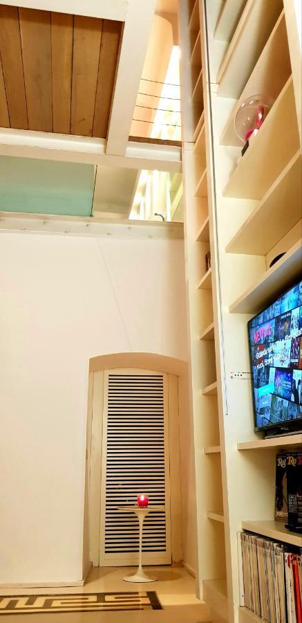 Giulia's Luxury Trevi Apartment *
