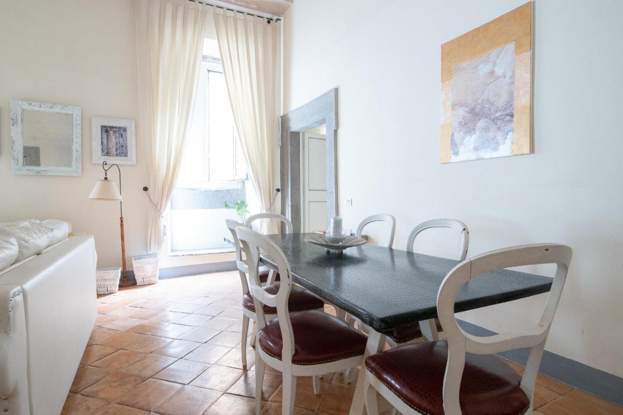 Apartment Luxury Piazza Navona Escape 11 Rom