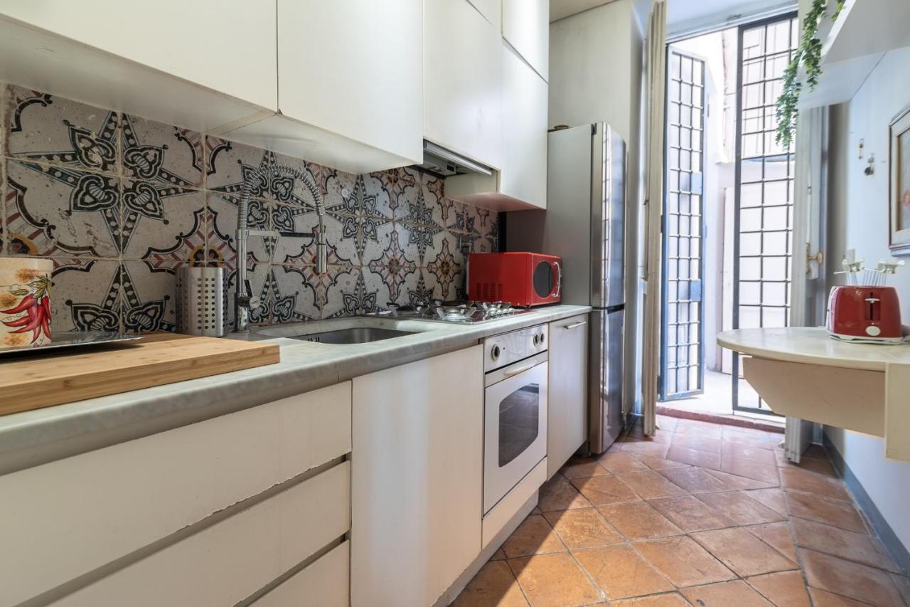 Apartment Luxury Piazza Navona Escape 11