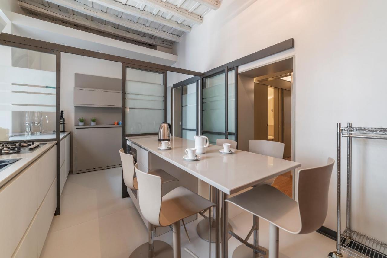 Piazza Navona Elegant Apartamento *