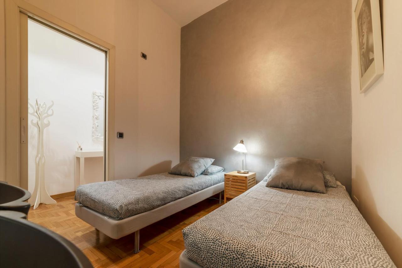Piazza San Cosimato & Trastevere * Roma