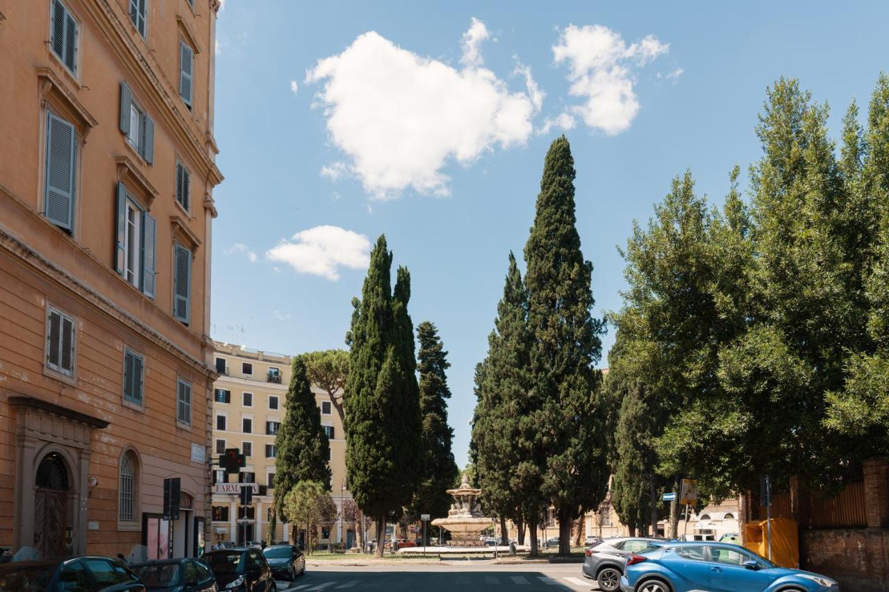 Domus Quiritum Elite, Vatican Luxury