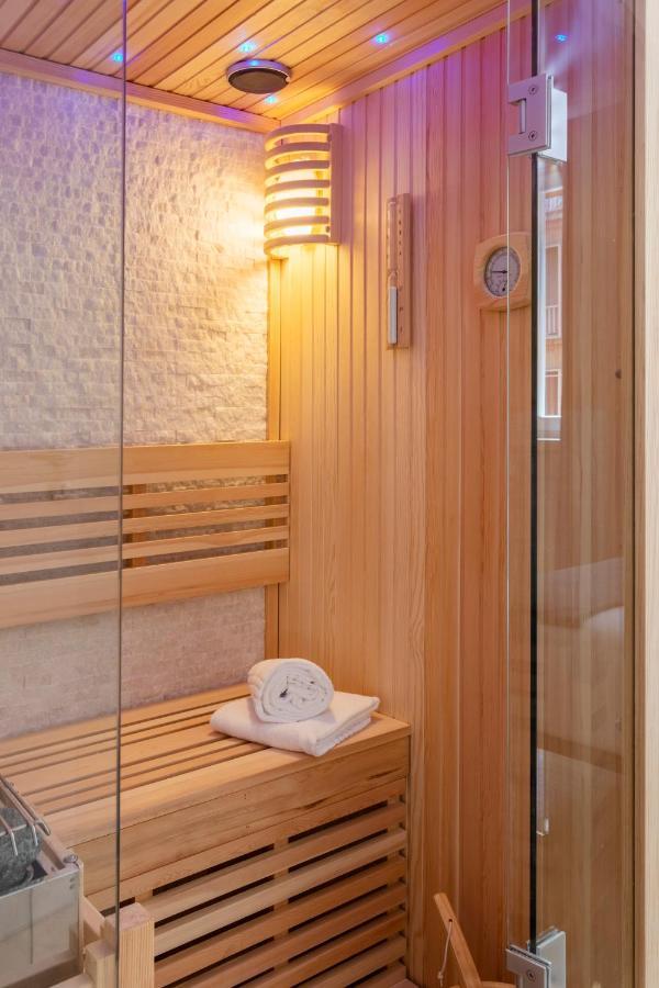 Apartamento Romac Trinity - 3bdr With Sauna & Jacuzzi In Campo De Fiori Roma