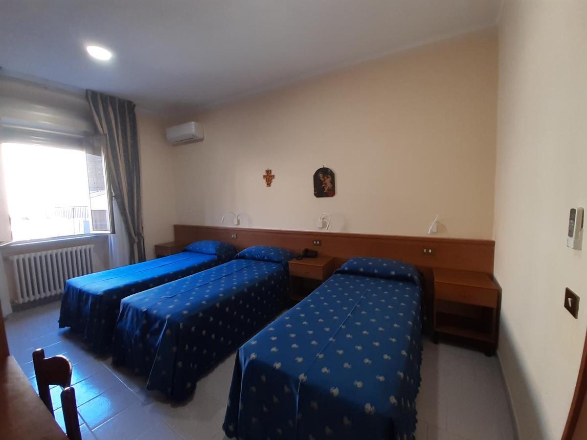 Suore Concezioniste Missionarie - Carmen Sallés Bed & Breakfast