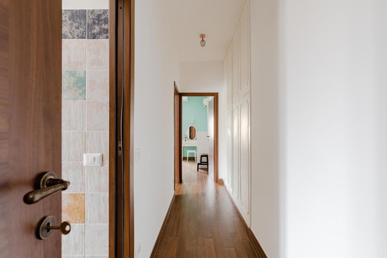 Scarfoglio Apartment, 4 Persone, 2 Camere, Balcone, Wi-fi, Stazione Tiburtina Apartamento *
