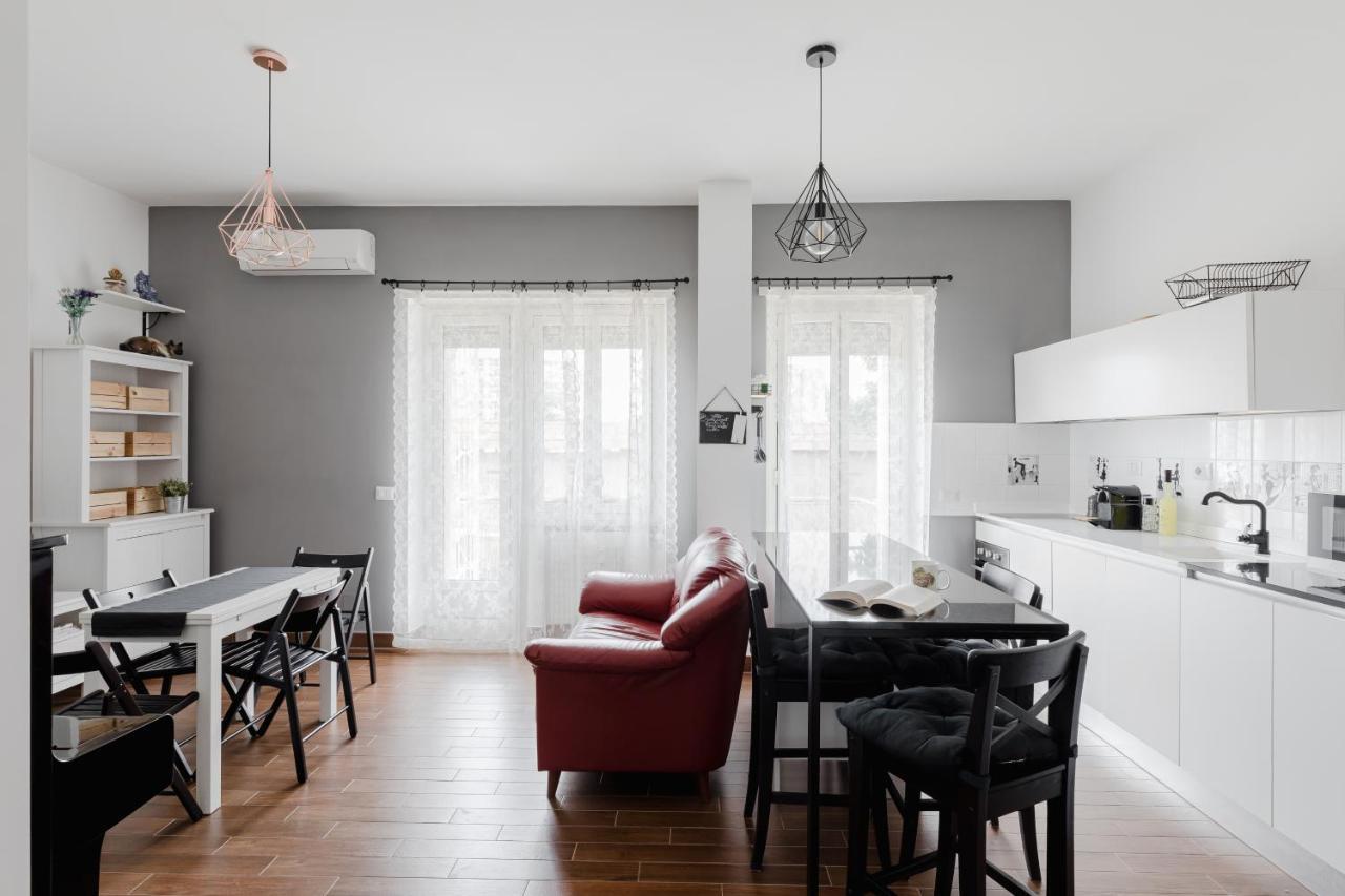 Apartamento Scarfoglio Apartment, 4 Persone, 2 Camere, Balcone, Wi-fi, Stazione Tiburtina *