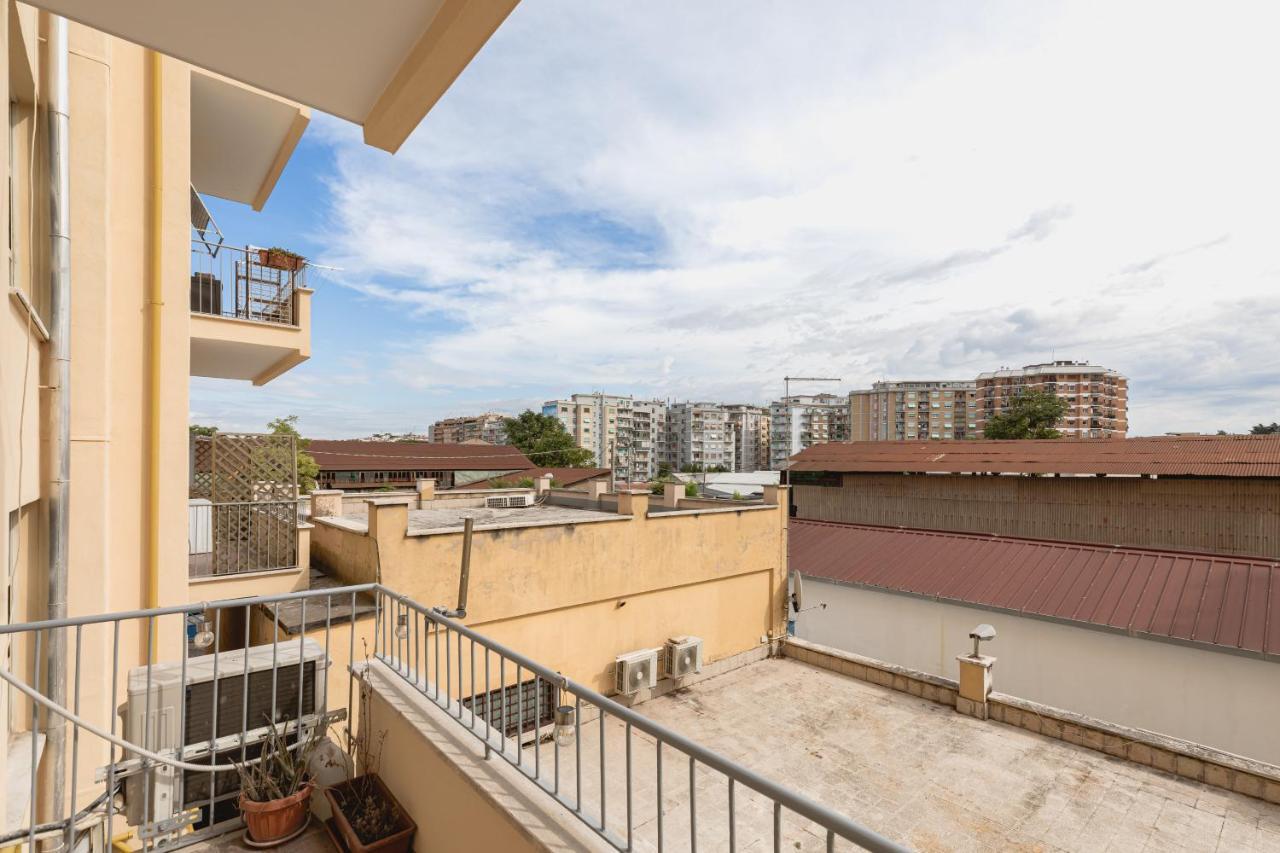 Apartamento Scarfoglio Apartment, 4 Persone, 2 Camere, Balcone, Wi-fi, Stazione Tiburtina Roma