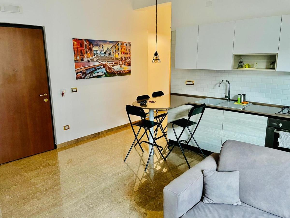 Interno Dieci * Roma