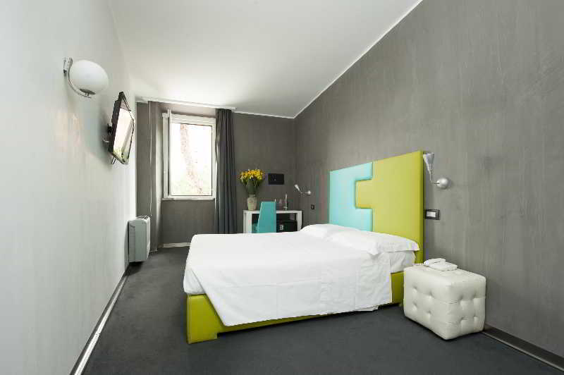 Richmond Hotel 4*