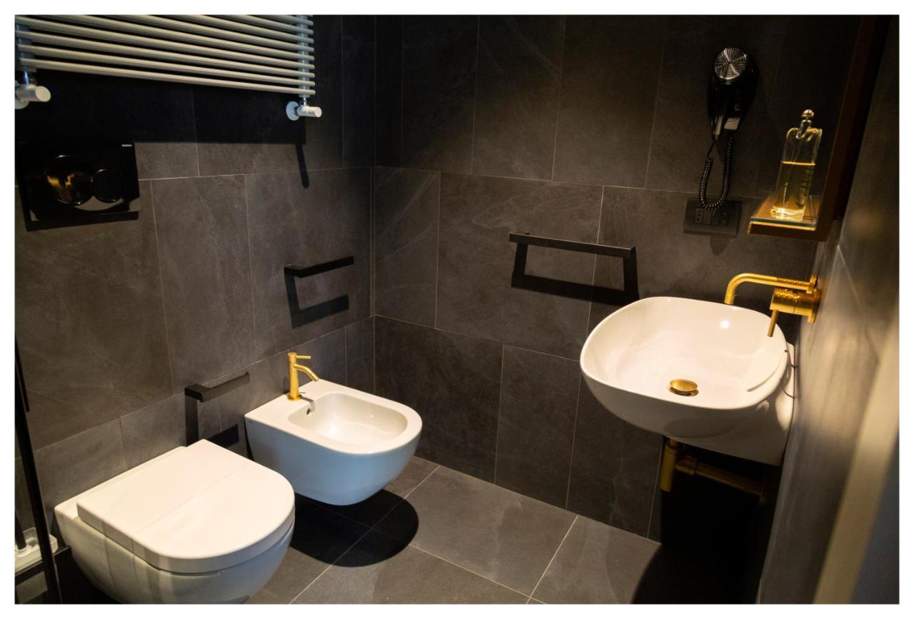 5-rooms * Rome