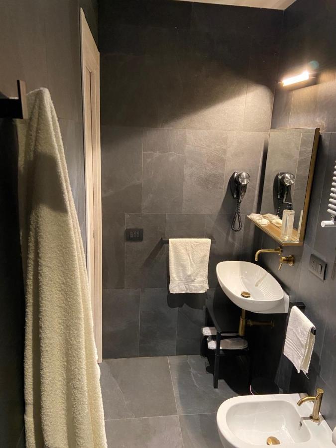 5-rooms *