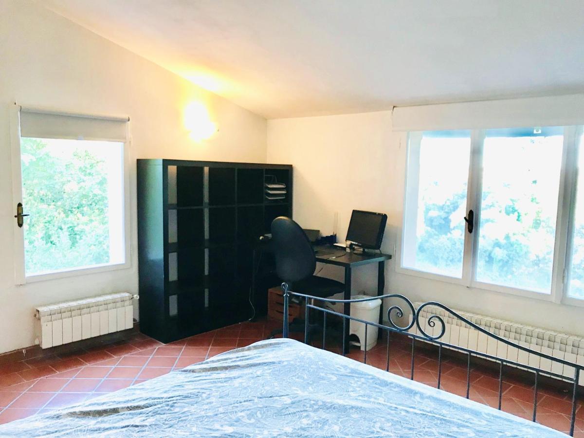 3 Bedrooms House With Jacuzzi Enclosed Garden And Wifi At Castel Di Decima Casa vacanze Roma