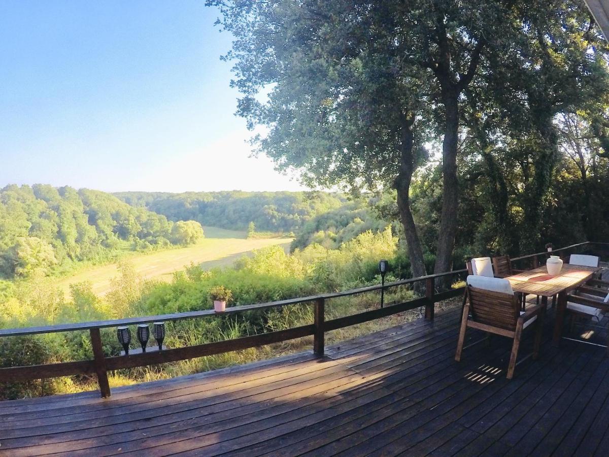 Casa vacanze 3 Bedrooms House With Jacuzzi Enclosed Garden And Wifi At Castel Di Decima Roma