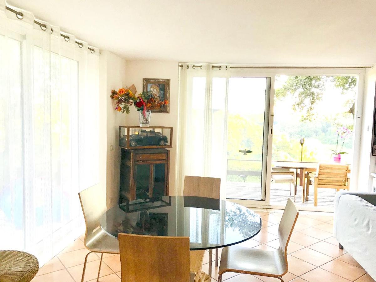 3 Bedrooms House With Jacuzzi Enclosed Garden And Wifi At Castel Di Decima Casa vacanze Roma