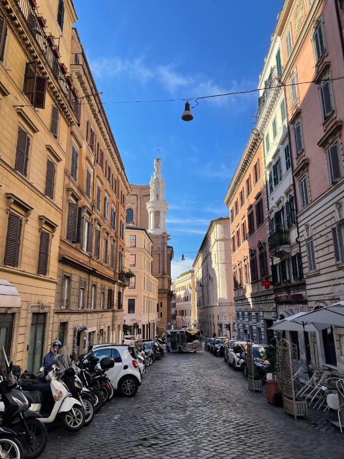 Holidays At Charme Leilighet Roma