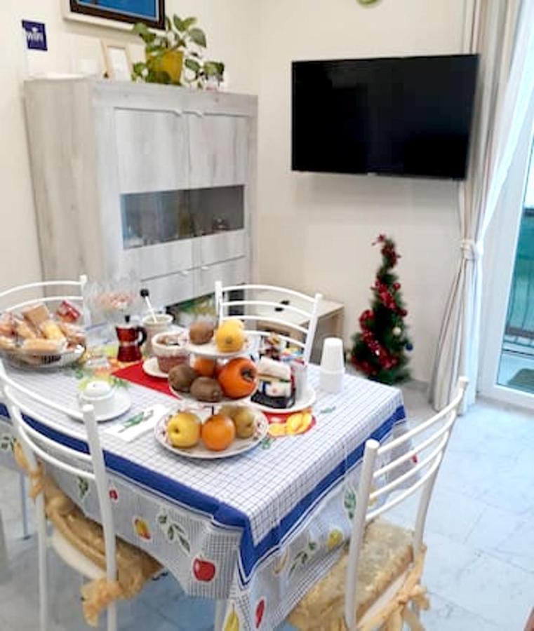 Modern In The Heart Of 42 M² Parking Included Roma
