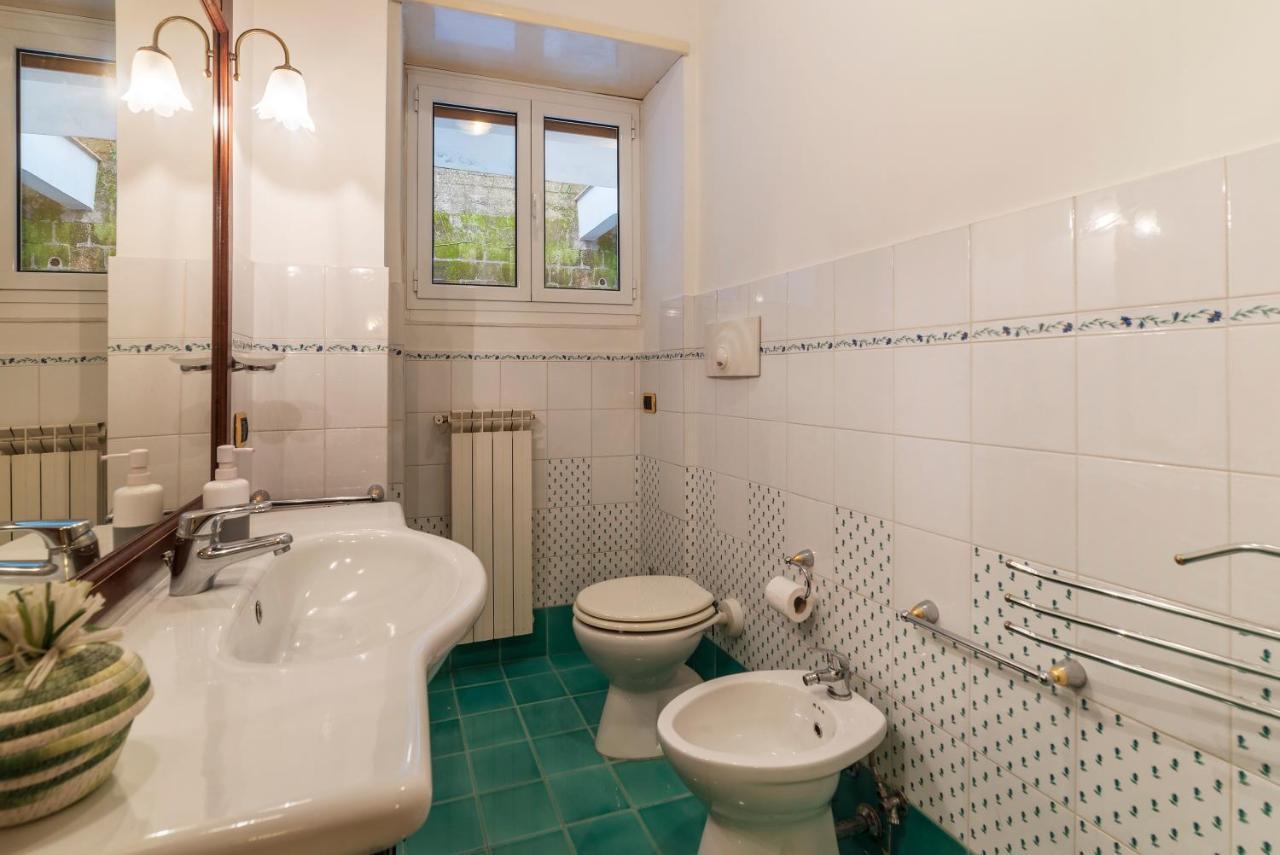 Appartamento San Pietro Cozy With Terrace! Roma