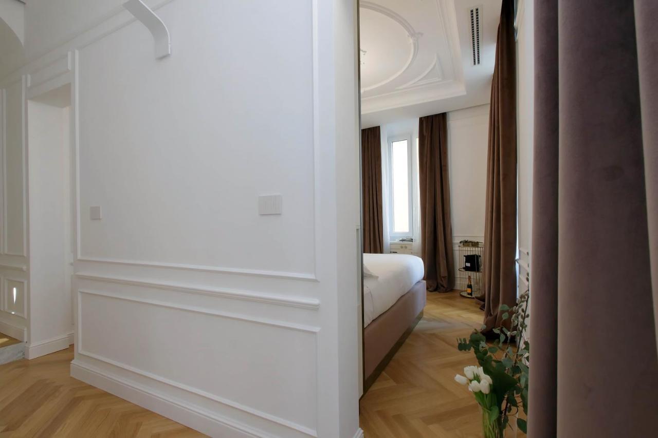 Domna Luxury