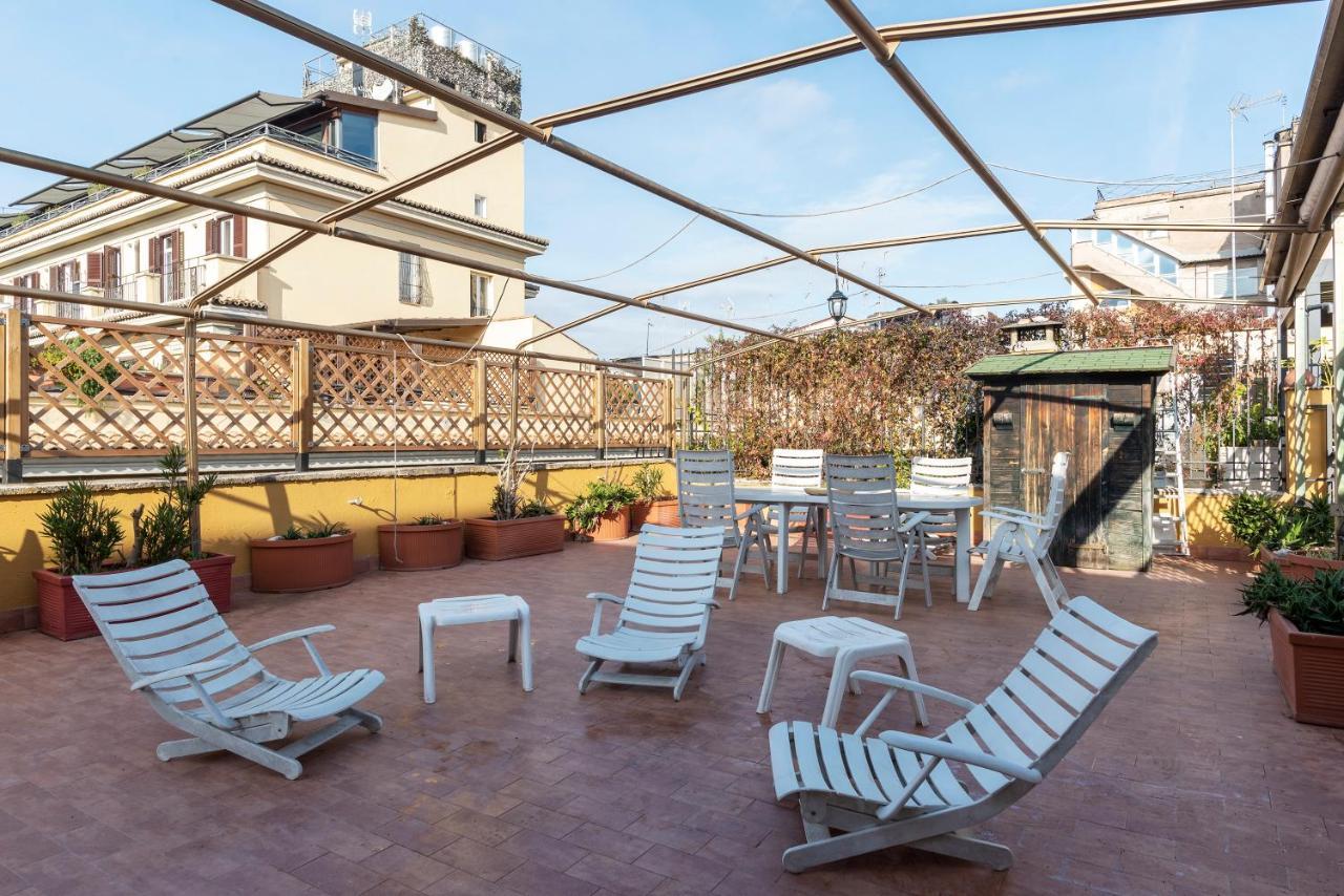 Appartamento A Borgo Pio Con Ampio Terrazzo!