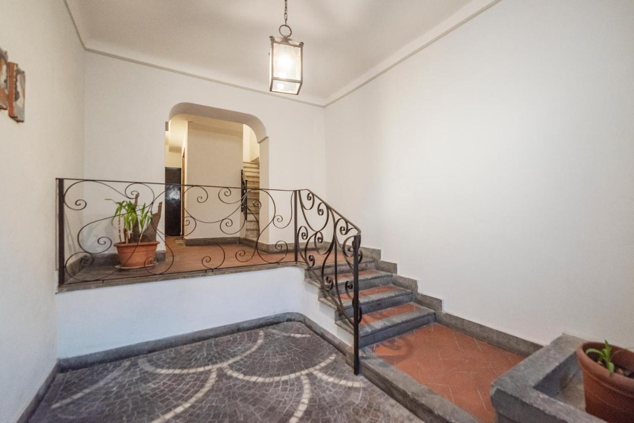 Appartamento A Borgo Pio Con Ampio Terrazzo!