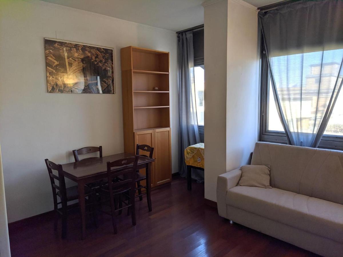 Apartamento Nice In Near San Giovanni Train Station