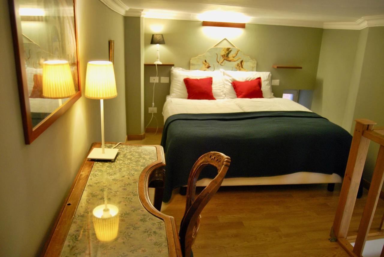 Navona Residenza De Charme Acomodação com café da manhã  2*