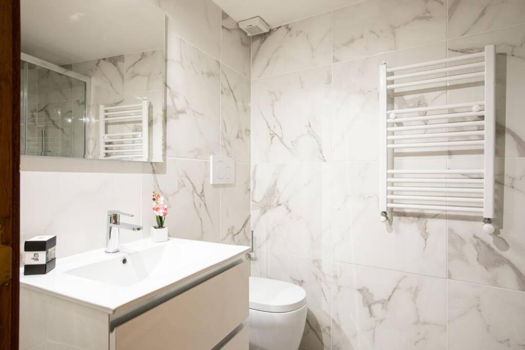 Unforgettable Split Level Jacuzzi Navona Appartamento *