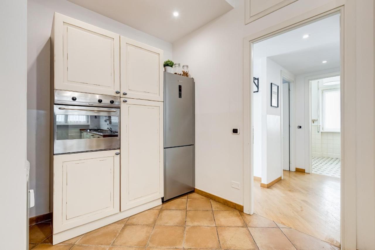 Bmga L Incredible 3bdr With Balcony In Center Roma