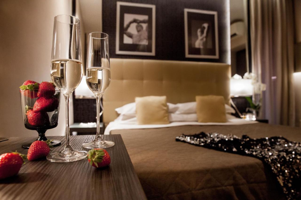 Hotel del amor Toy *