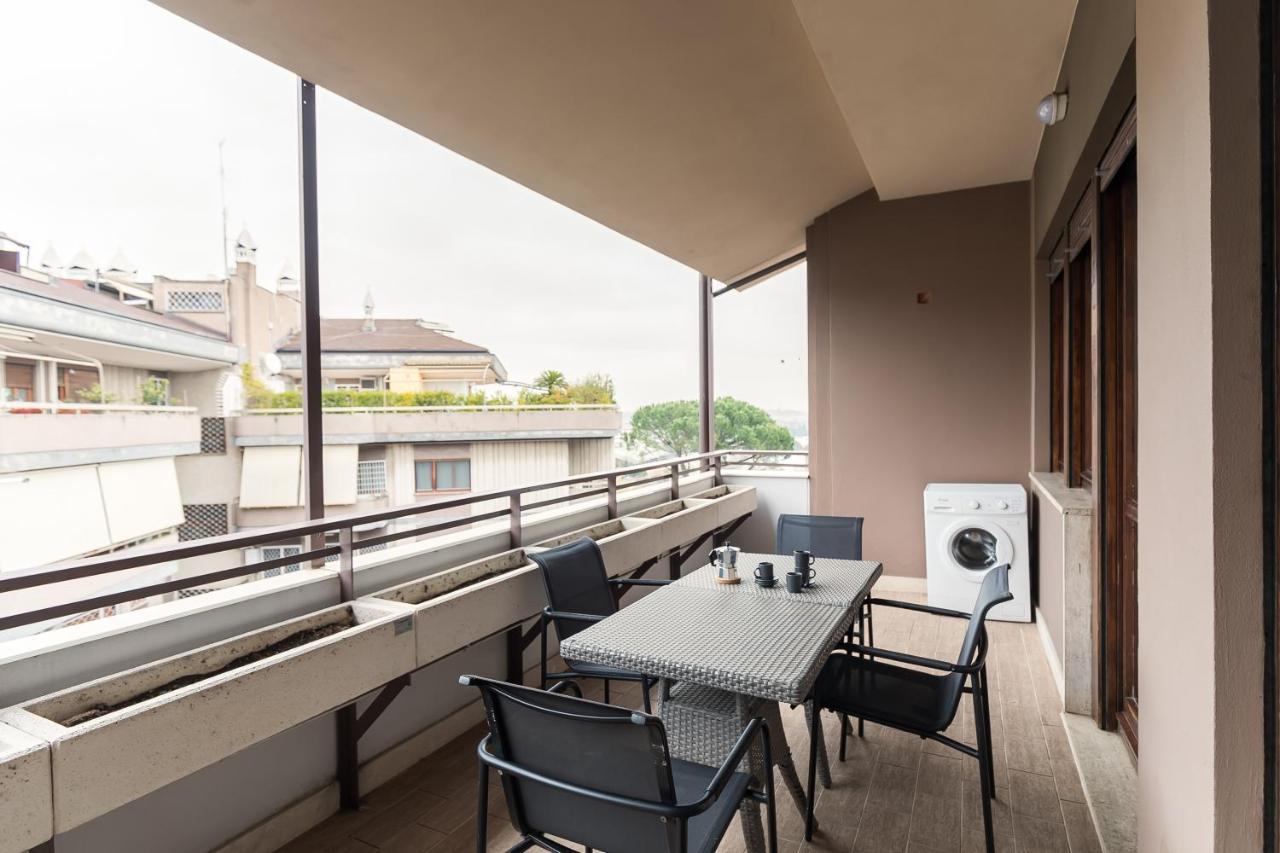 Fleming 58 By Hili * Roma