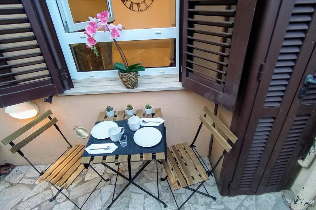Elegante Open Space Con Vasca Idromassaggio A Trastevere Appartamento