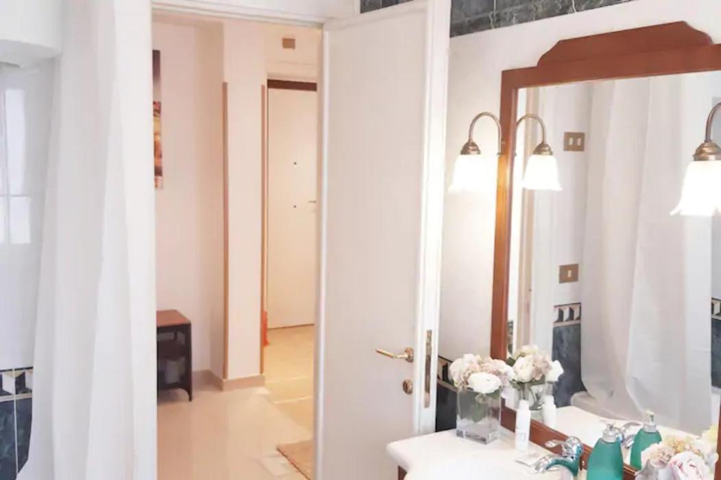 Vatican Sweet House Near Metro Cipro Apartamento *