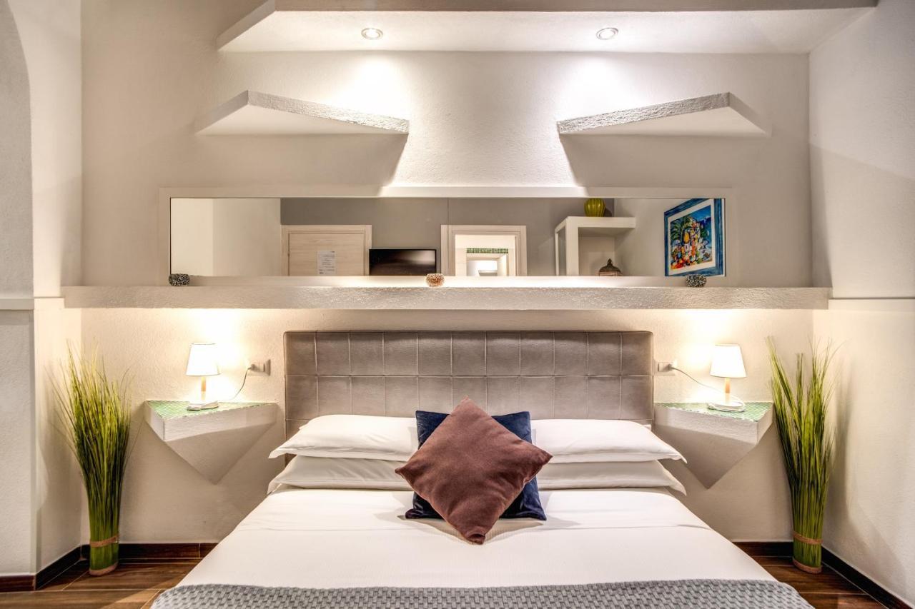 Gjestgiverier Tritone House 4*