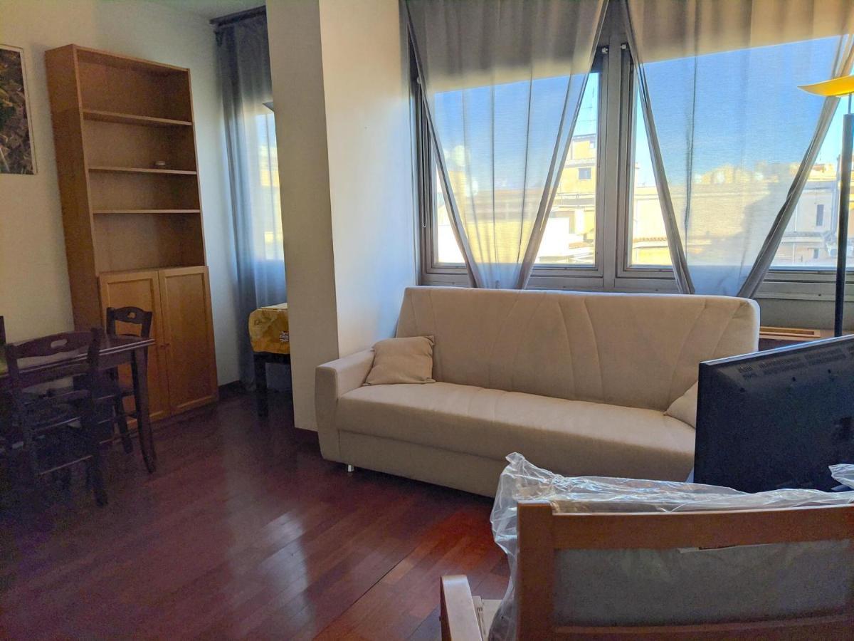 Apartamento Nice In Near San Giovanni Train Station Roma