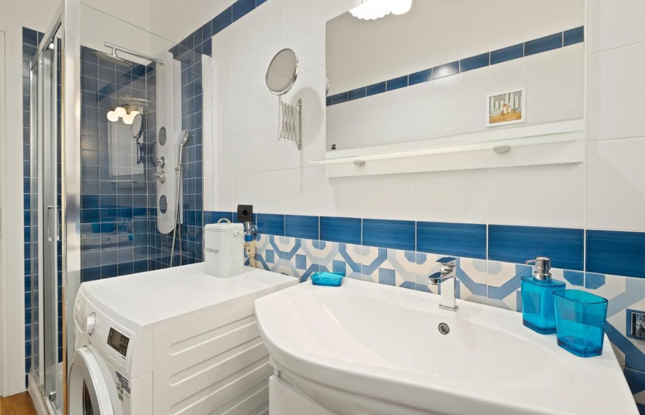 3 Bed Modern Flat - 15 Minutes Walk To Colosseum * Rom